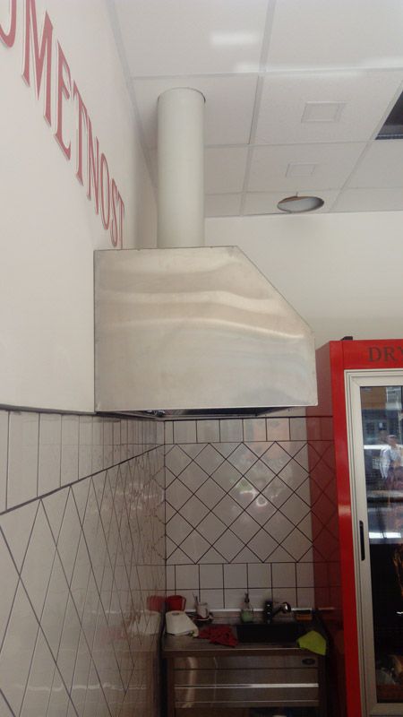 Montaza Ventilacije Za Rostilj1